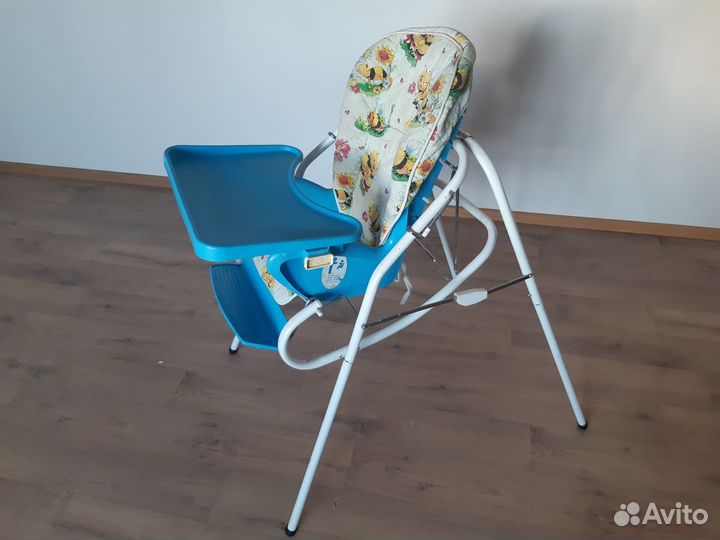 Детский стульчик для кормления
