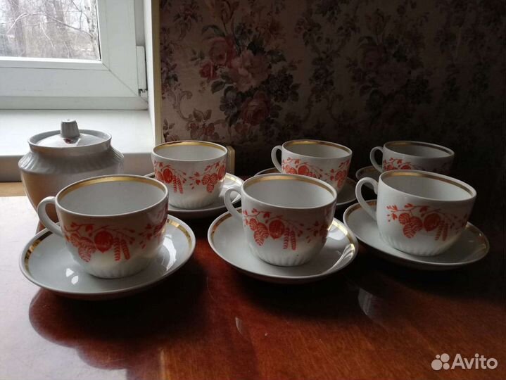 Фарфоровая посуда СССР сервиз чайный