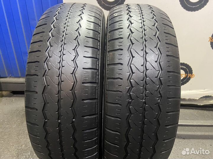 Hankook Radial RA08 215/65 R17 104T