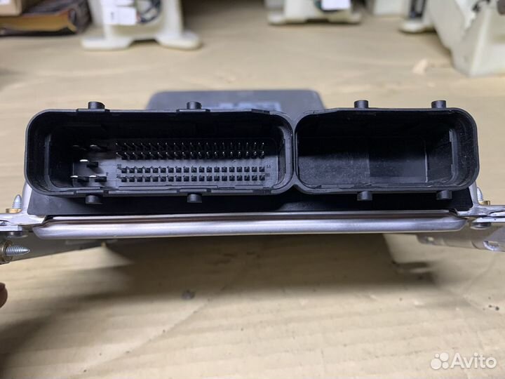 Блок управления двиготелем Hyundai Sonata EF 2л