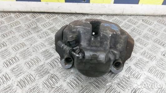 Суппорт тормозной передний правый BMW 5 F10/F11 (3