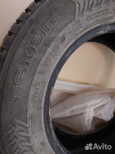 Nokian Tyres Hakkapeliitta 8 SUV 215/65 R16 102T