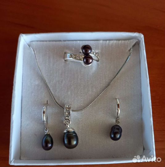 Бижутерия Yves Rocher c речным жемчугом