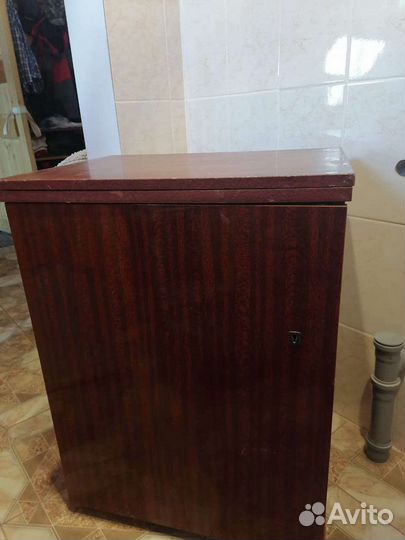 Швейная машина Подольск 142