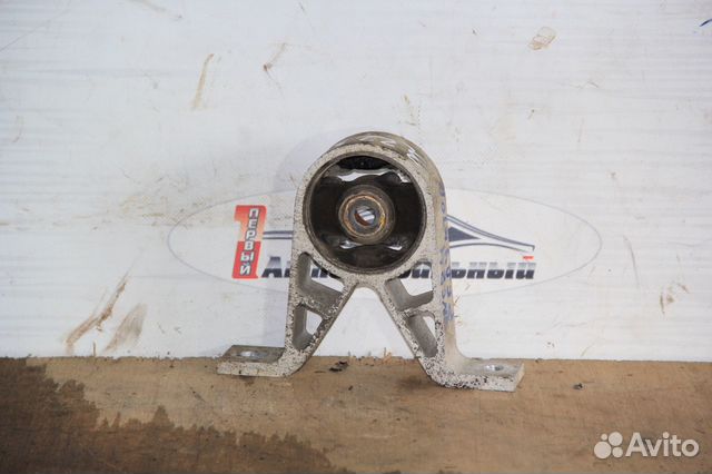 Подушка редуктора c Nissan Serena TNC24 QR20DE