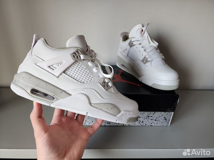 Кроссовки женские Nike Air Jordan 4 Oreo White