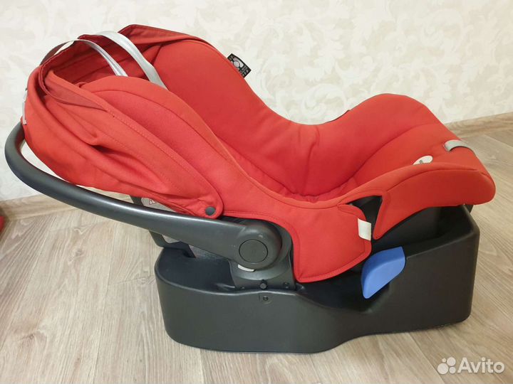 Автокресло Inglesina 0-13кг + база безопасности