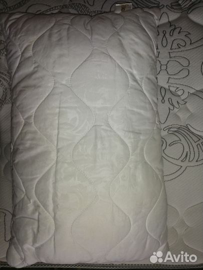 Подушка и наволочки 40на60