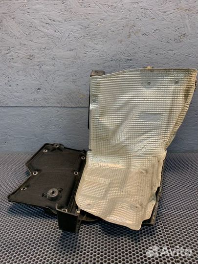 Кронштейн бампера задний левый Porshe Panamera 970