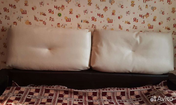 Подуши кожзам