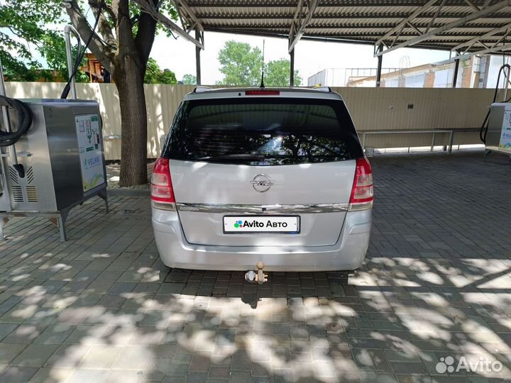 Opel Zafira 1.8 МТ, 2012, 188 000 км