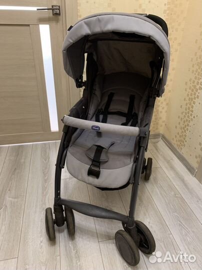 Прогулочная коляска chicco simplicity top