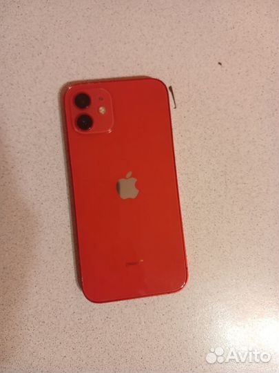 Телефон iPhone 12