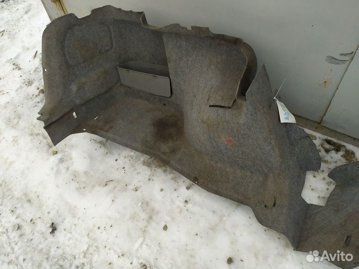 Обшивка багажника боковая Volvo S40 (1995-2004)