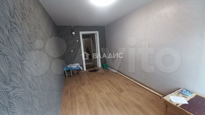 Комната 12 м² в 6-к., 2/2 эт.