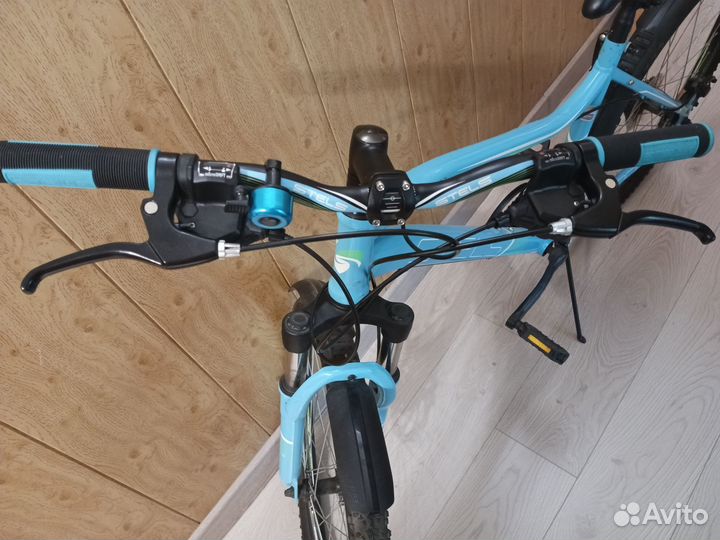 Продам горный женский велосипед