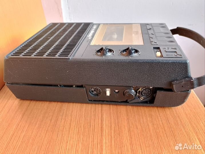 Магнитофон Легенда П-405Т