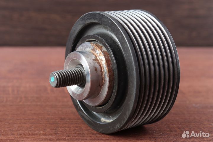 Ролик 5265369 cummins ISF3.8 промежуточный правый