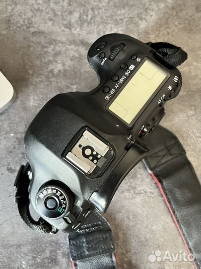 Фотоаппарат canon 5D mark iii