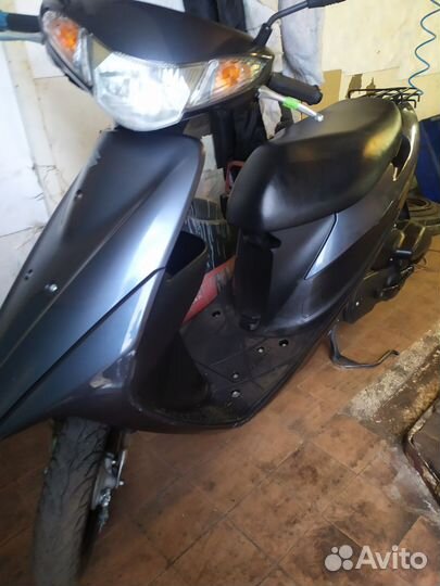 Suzuki adress v50