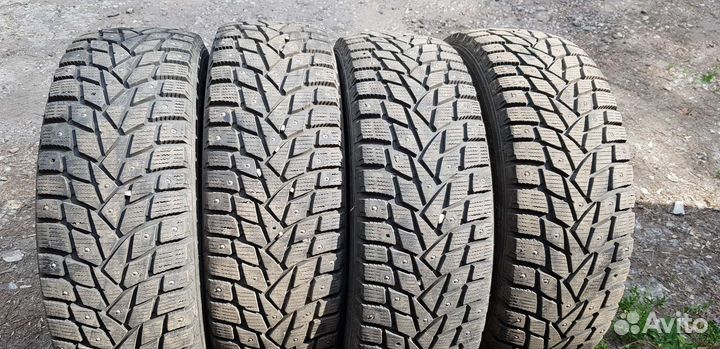 Dunlop Grandtrek Ice 02 215/65 R16