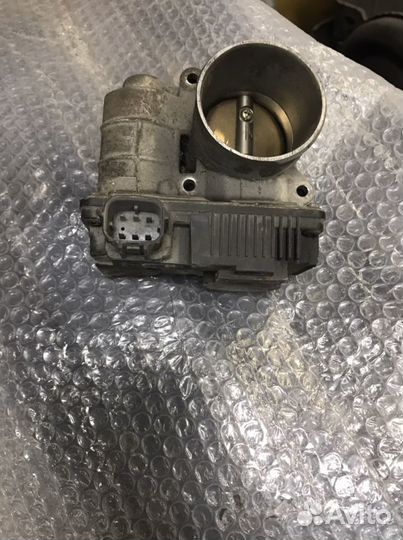 Дросель на nissan Almere