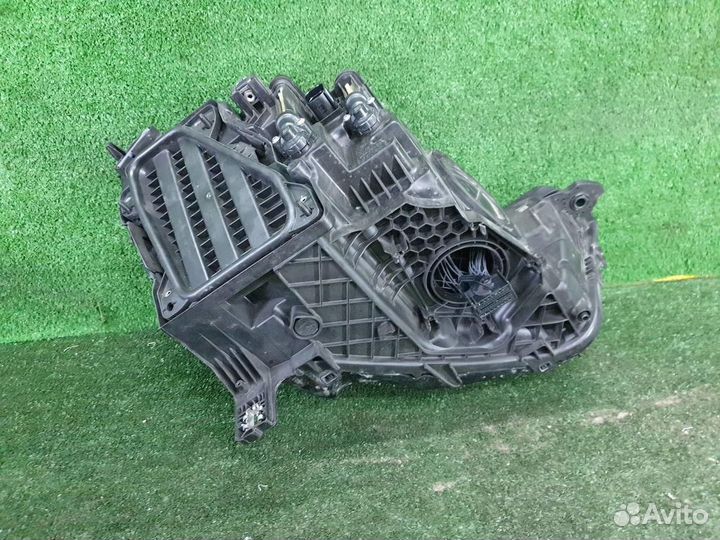 Фара левая Audi Q3/RS Q3