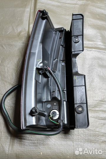 Фонарь задний левый правый Cadillac Escalade 3