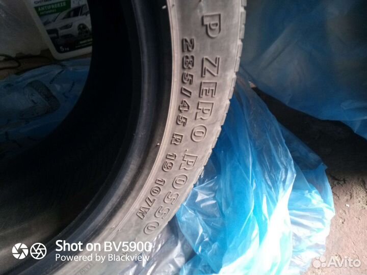 Pirelli Cinturato P5 285/45 R19