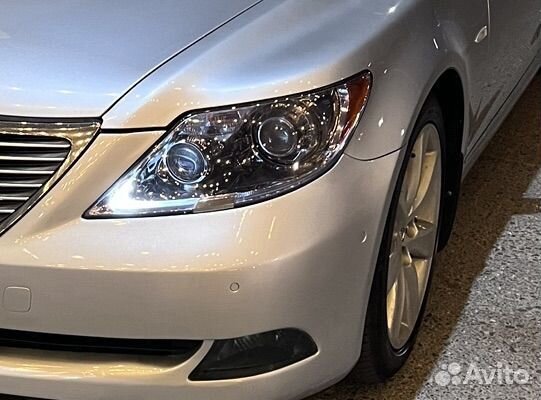 Фары на lexus ls460
