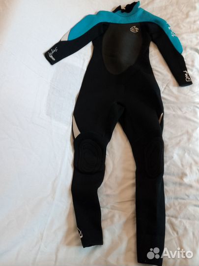 Гидрокостюмы женские Subgear и Billabon