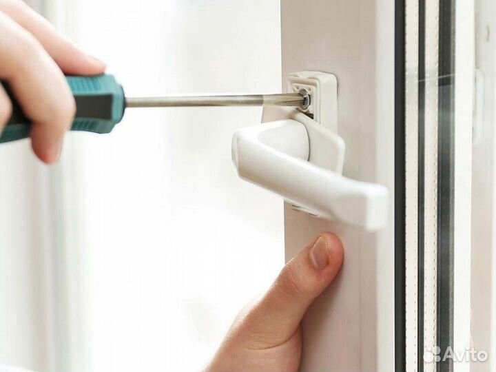 Мастер по ремонту и регулировке окон и дверей