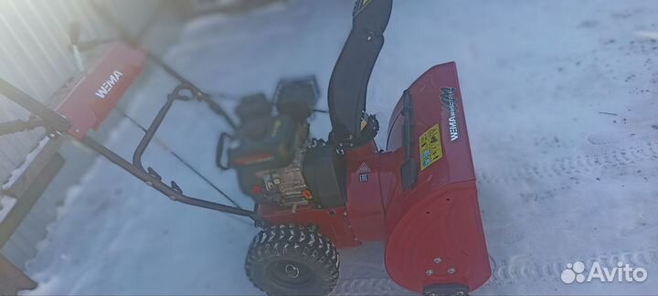 Снегоуборщик бензиновый самоходный