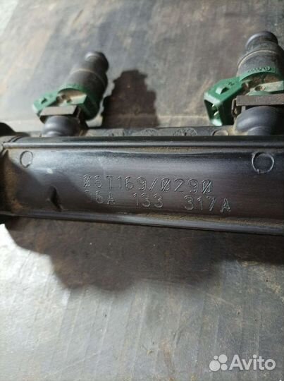 Топливная рампа VAG 1.6 AKL в сборе