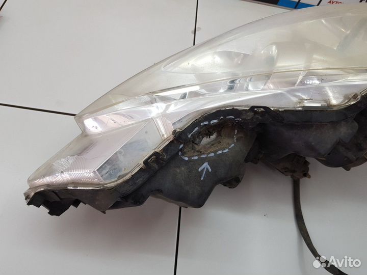 Фара передняя правая (Peugeot 4007)