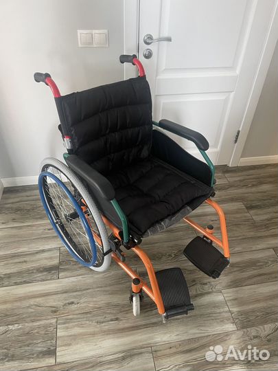Инвалидная коляска