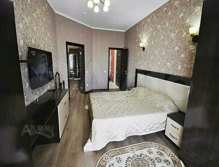 2-к. квартира, 80 м², 6/15 эт.