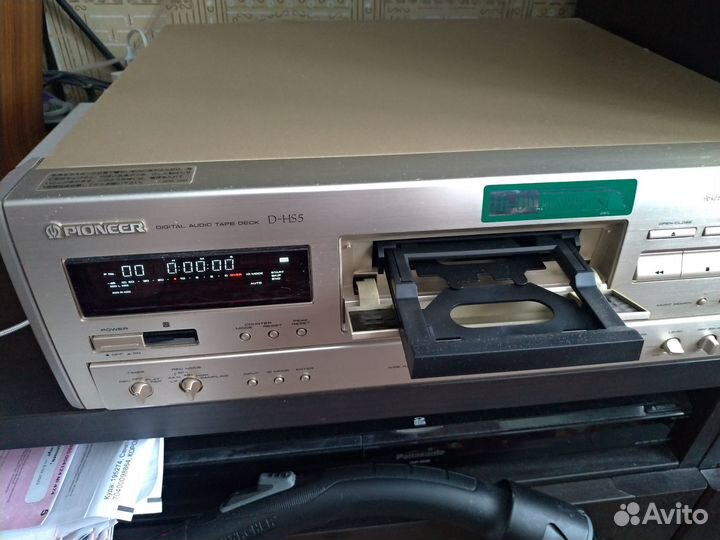 Pioneer D-HS5 DAT recorder