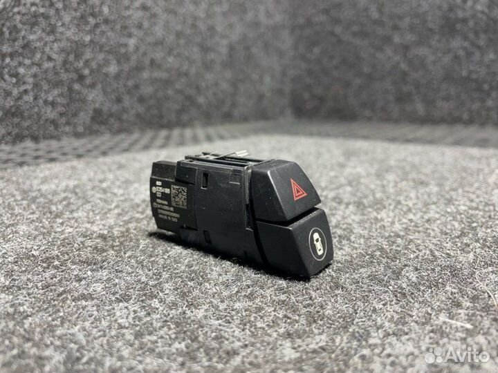 Кнопка аварийной сигнализации Bmw X5 F15 N57D30C