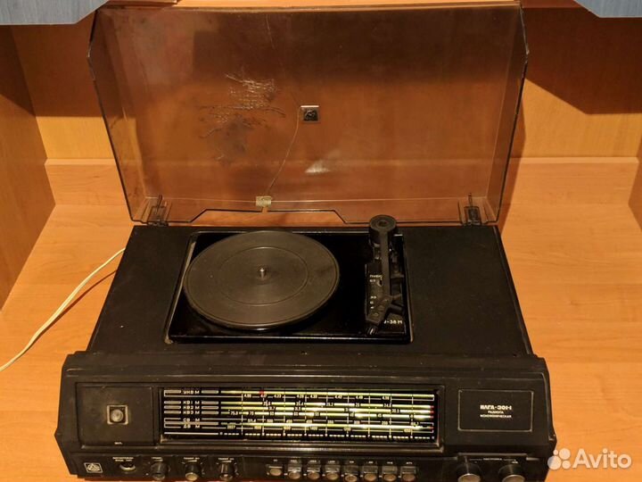 Проигрыватель Илга-301-1