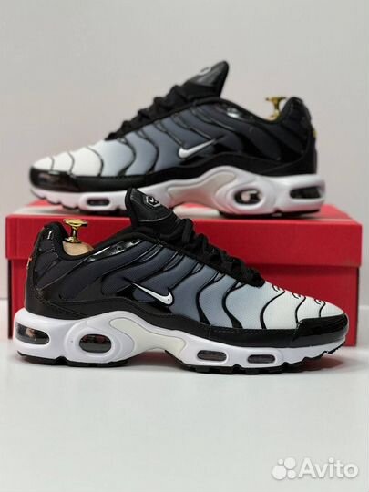 Кроссовки nike air max tn plus