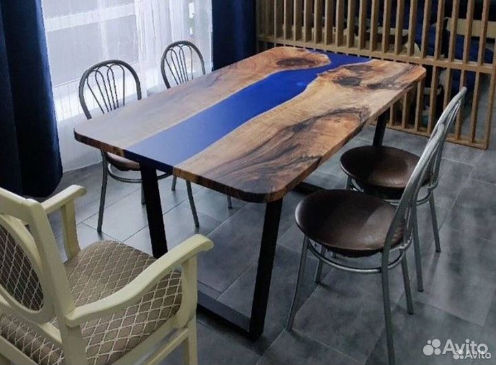 Стол кухонный 'Silver Chip'