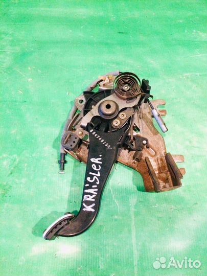 Педаль ручника Chrysler 300C