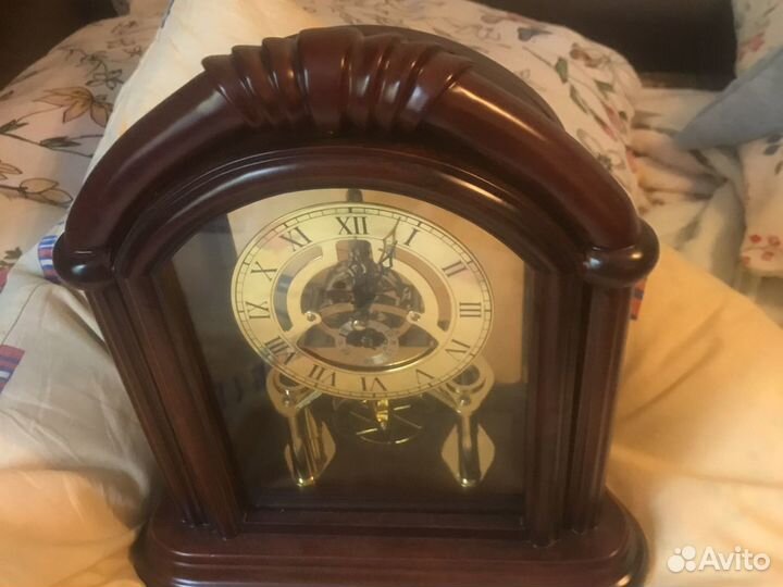 Часы новые оригинальные на ходу