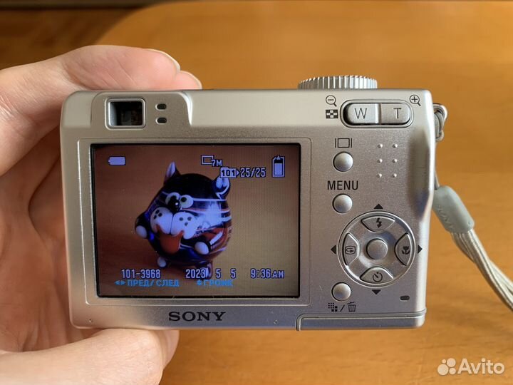 Цифровой фотоаппарат Sony DSC-W7