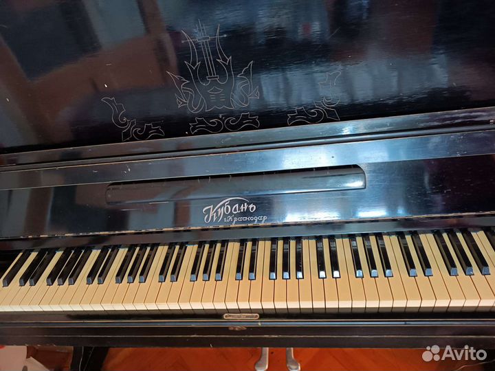 Пианино Кубань чёрное