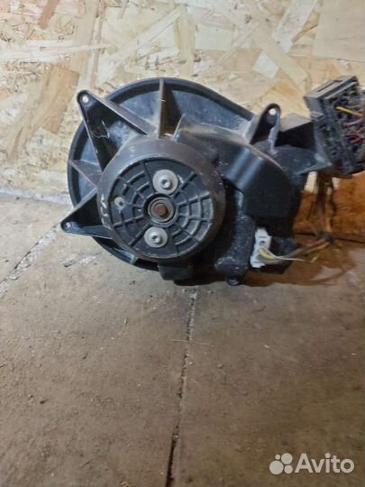 Моторчик печки задний BMW 7 E65