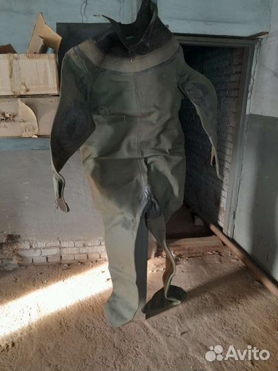 Подводный костюм