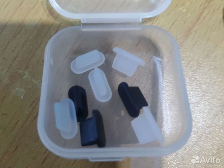 Заглушка для разъема lightning