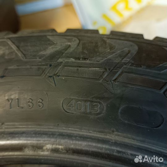 Nokian Tyres Hakkapeliitta 7 SUV 235/50 R19 103T